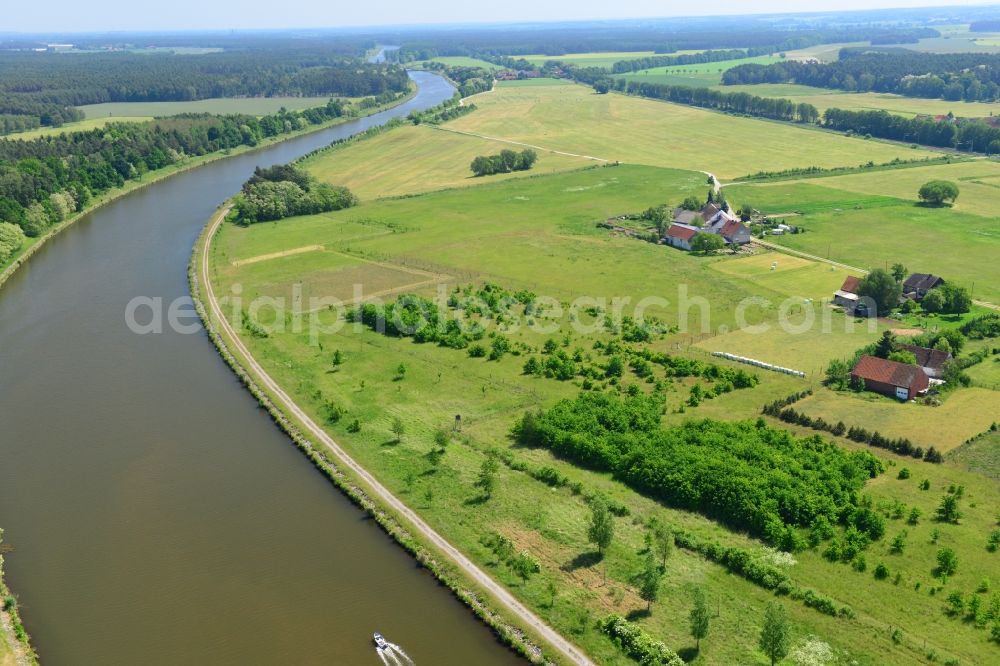 Kade OT Kader Schleuse from the bird's eye view: South riverside of the Elbe-Havel-Canel between Bliecke and Kade in the state Saxony-Anhalt