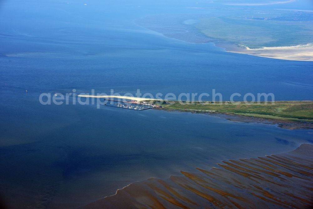 Aerial photograph Wangerooge - Southwestern coast of Wangerooge Island in the Wadden Sea of the North Sea in the state of Lower Saxony. Wangerooge is the Eastern-most inhabited of the East Frisian Islands. It has a sand beach and is a spa resort