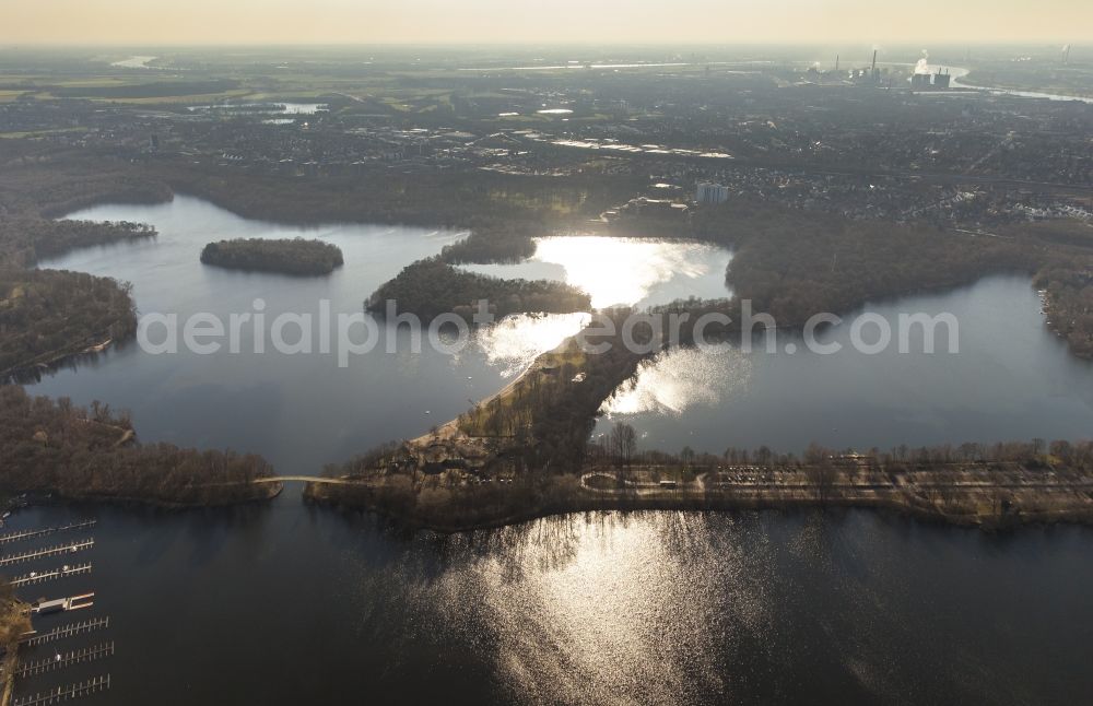 Duisburg from the bird's eye view: The Duisburg Six Lakes area is a six lakes recreation area in North Rhine-Westphalia. The Six Lakes area consists of the lakes: Wambach lake, Masuren lake, Boellert lake, Wolfs lake, Wildfoerster lake and Haubach lake