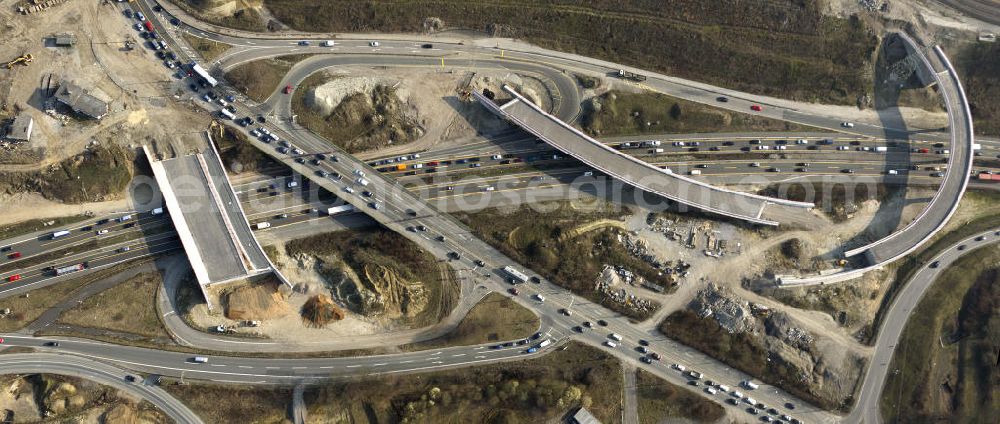 BOCHUM OT Stahlhausen from the bird's eye view: Bochum - Stahlhausen 22/03/2012 BOCHUM OT Stahlhausen 22/03/2012 View of the six-lane extension of the A40 between junctions Gelsenkirchen and Bochum-Stahlhausen. As part of the expansion sites created several new bridges