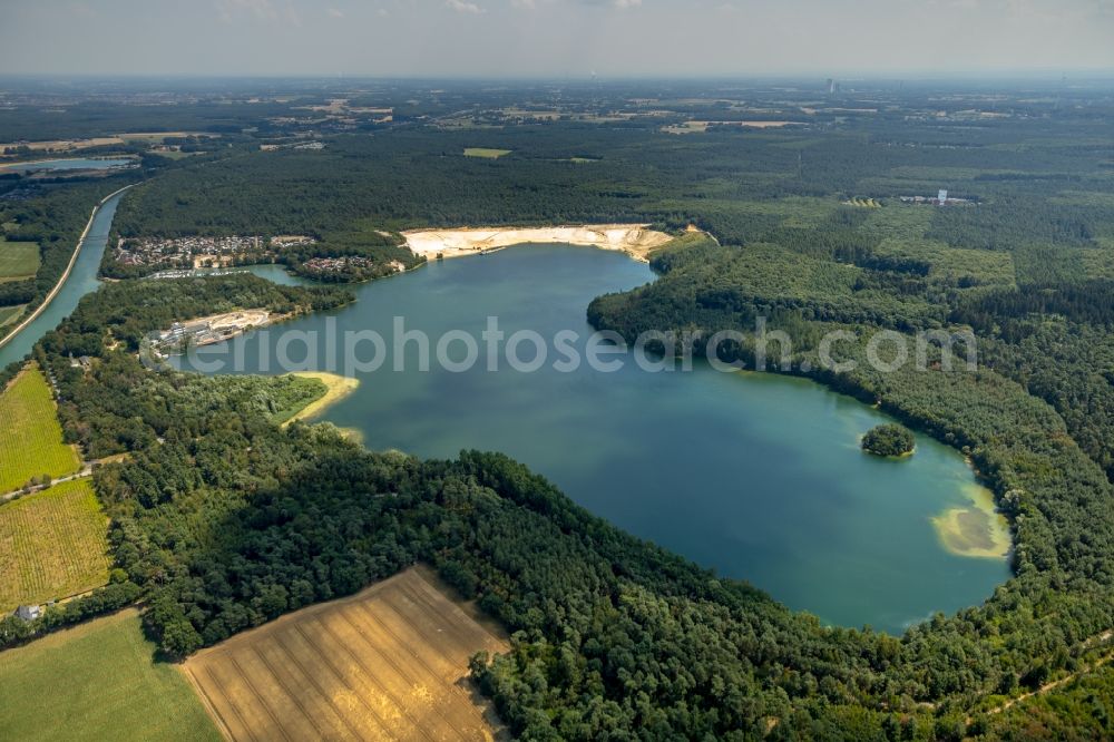 Aerial photograph Haltern am See - View of the lake in Flaesheim in haltern am See in the state North-Rhine-Westphalia