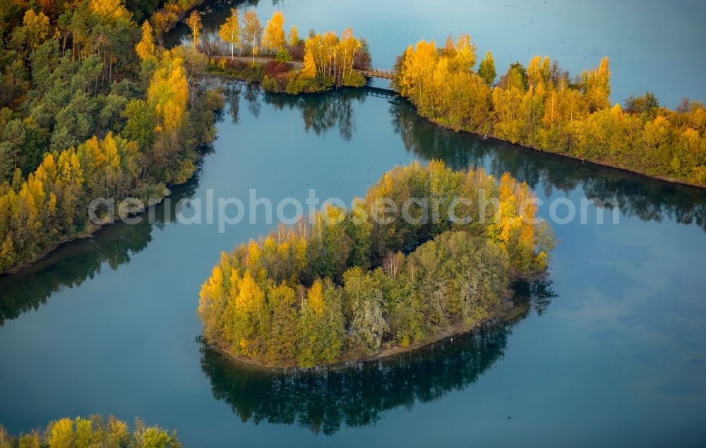 Bottrop from above - Lake Island on the Heidesee in Bottrop in the state North Rhine-Westphalia, Germany