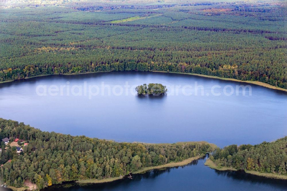 Aerial photograph Fürstenberg/Havel - Lake Island on the Moderfitzsee in Fuerstenberg/Havel in the state Brandenburg