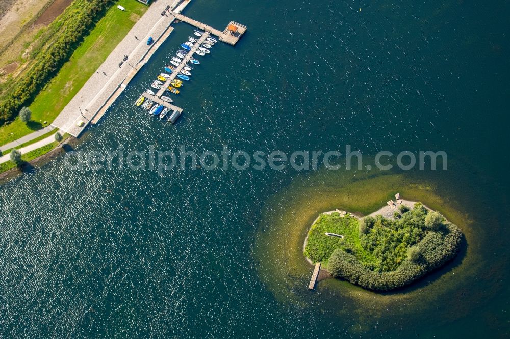 Dortmund from above - Sea Island on the Phoenix Sea in Dortmund in the state North Rhine-Westphalia