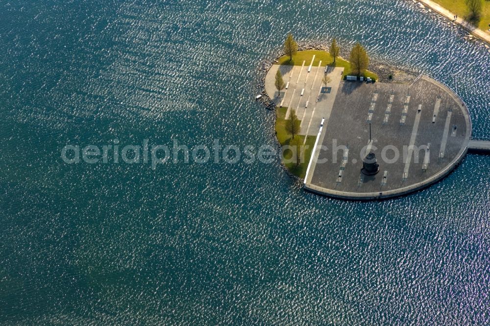 Aerial image Dortmund - Lake Island on the Plateau on Phoenixsee in the district Hoerde in Dortmund in the state North Rhine-Westphalia, Germany