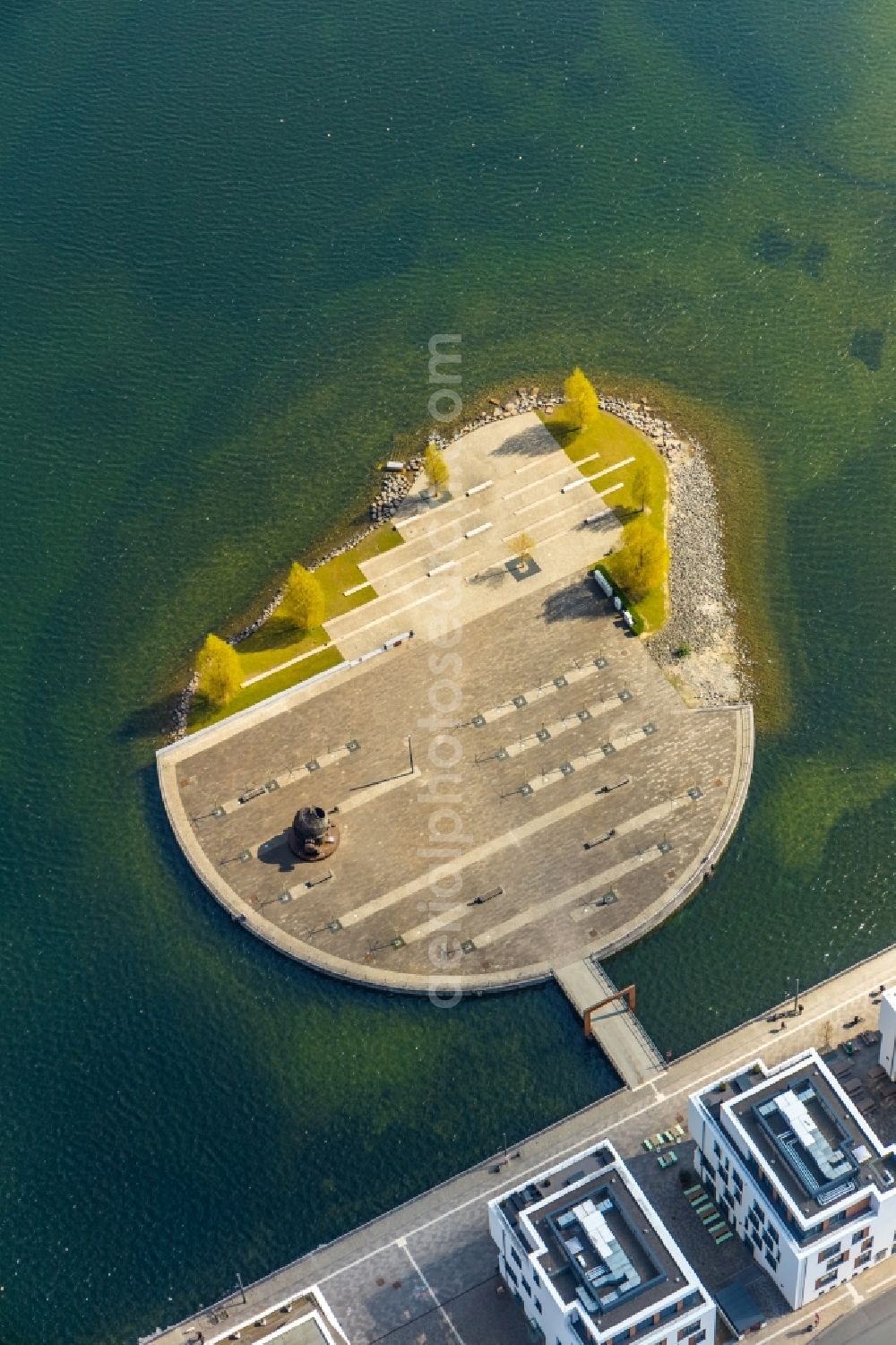 Dortmund from above - Lake Island on the Plateau on Phoenixsee in the district Hoerde in Dortmund in the state North Rhine-Westphalia, Germany