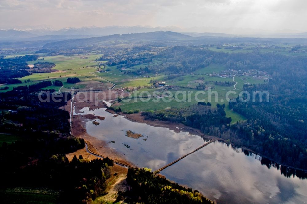 Aerial image Wessobrunn - Lake bank areas of the Zellsee in the district Zellsee in Wessobrunn in the state Bavaria