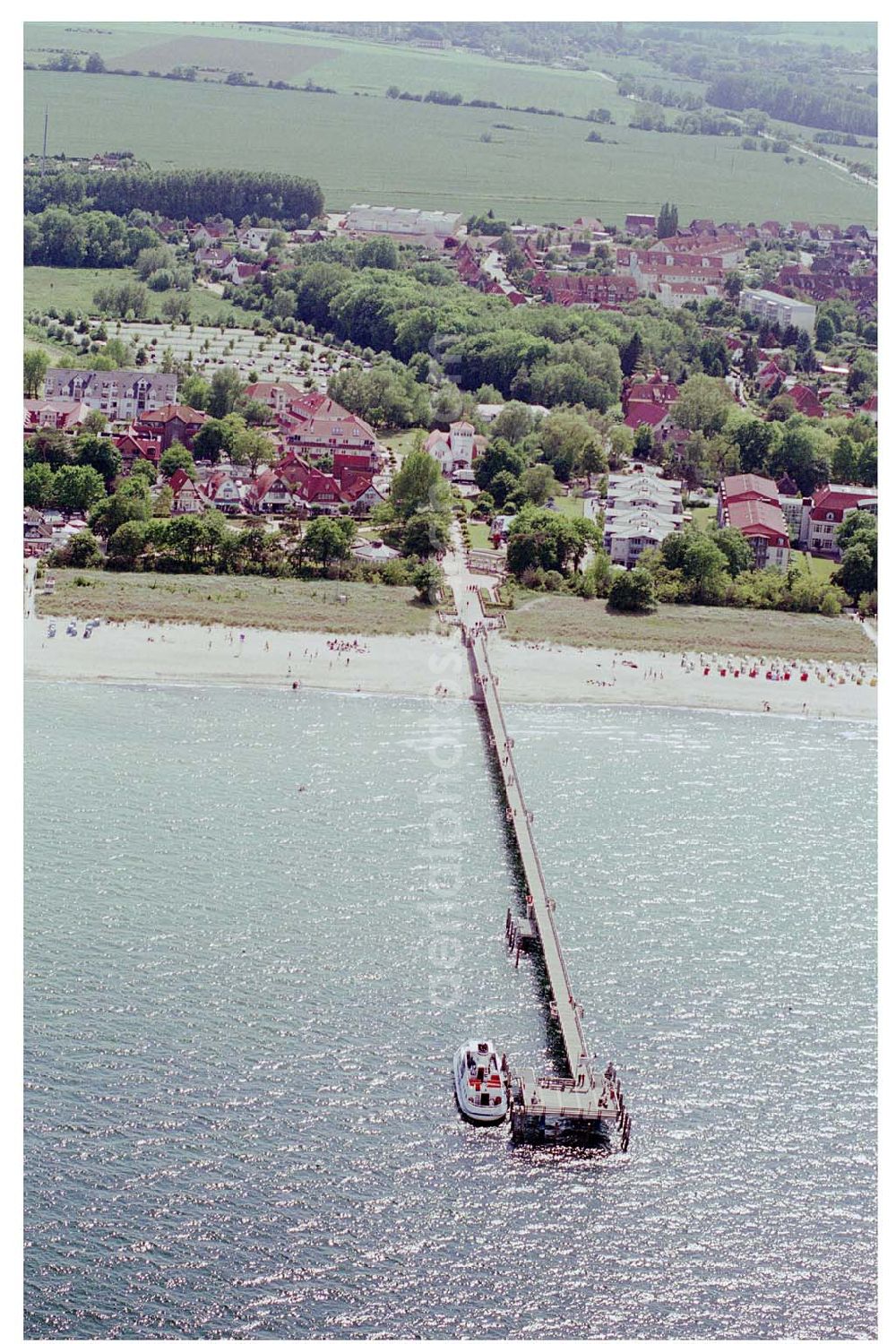 Aerial image Ostseebad Boltenhagen - 08.06.2004 Ostseebad Boltenhagen Seehotel GROSSHERZOG von MECKLENBURG an der Seebrücke in der Ostseeallee 1,23946 Ostseebad Boltenhagen,Tel.: 038825/ 50-0,Fax: 038825/ 50-500,FREE CALL: 0800/ 7 35 9999, e-Mail:info@seehotel-boltenhagen.de Achim Walder: http://