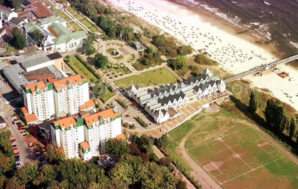 Aerial image Heringsdorf/ Usedom - Seebrücke mit neuer Rehaklinik in Heringsdorf.