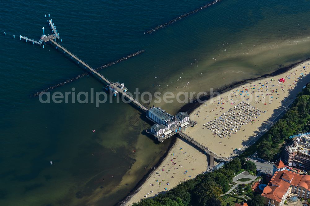 Aerial photograph Sellin - Construction of the pier above the water surface in Sellin on the Baltic Sea coast in the state of Mecklenburg-West Pomerania, Germany