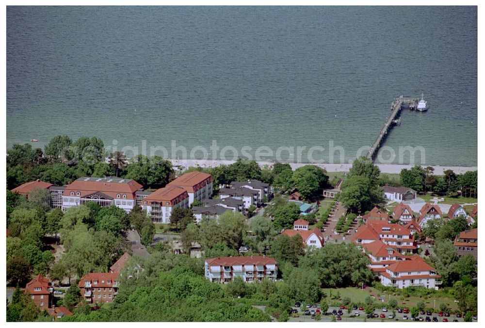 Ostseebad Boltenhagen from the bird's eye view: 08.06.2004 Ostseebad Boltenhagen Seehotel GROSSHERZOG von MECKLENBURG an der Seebrücke in der Ostseeallee 1,23946 Ostseebad Boltenhagen,Tel.: 038825/ 50-0,Fax: 038825/ 50-500,FREE CALL: 0800/ 7 35 9999, e-Mail:info@seehotel-boltenhagen.de Achim Walder: http://