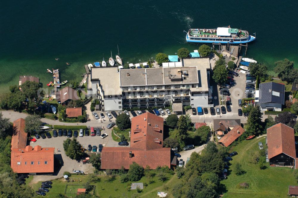 Aerial image Berg - Blick auf Seehotel Leoni SLB GmbH am Starnberger See. Adresse: Assenbucher Straße 44; 82335 Berg Tel.: 08151-506-0