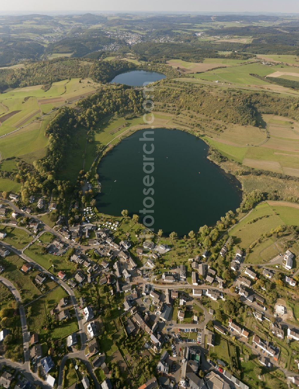 Schalkenmehren from the bird's eye view: Seascape Daun Maar in Schalkenmehren in Rhineland-Palatinate