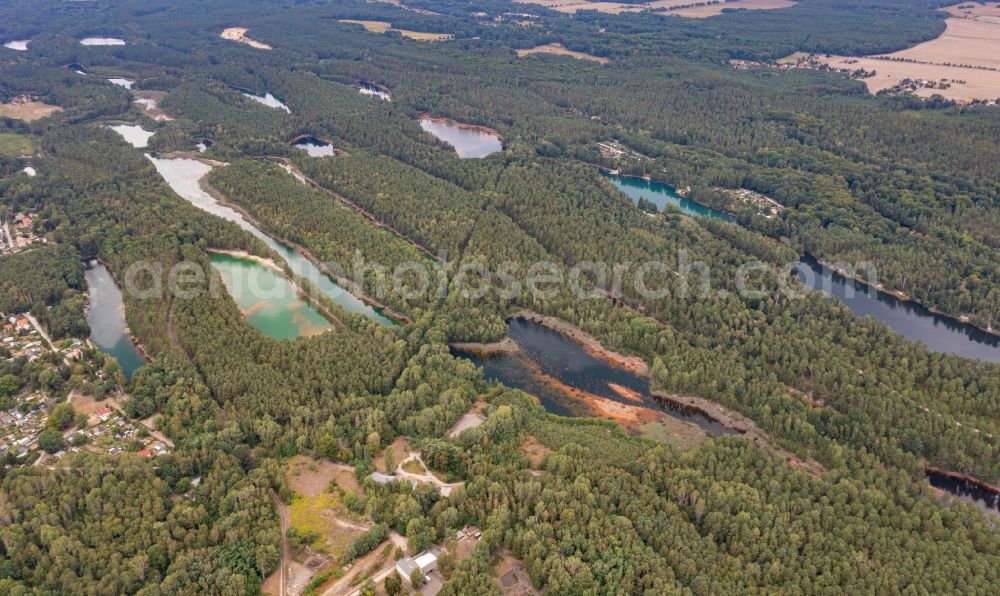 Aerial image Weißwasser/Oberlausitz - Waterfront landscape on the lake Muskauer Faltenbogen in Weisswasser/Oberlausitz in the state Saxony, Germany