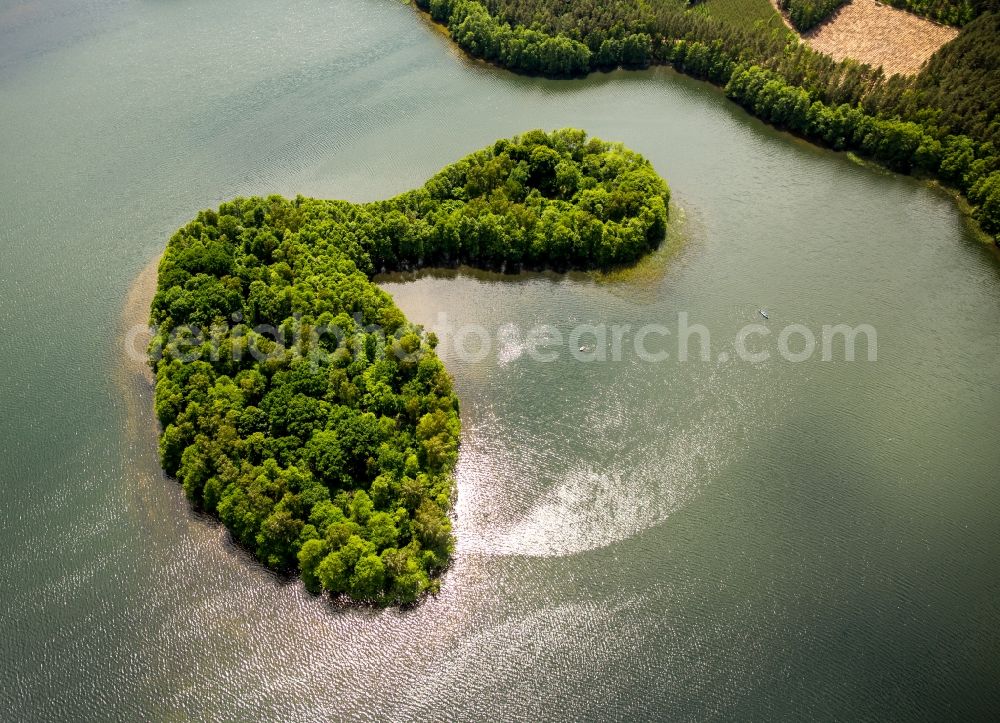 Zakowo from the bird's eye view: Waterfront landscape on the lake in Zakowo in pomorskie, Poland