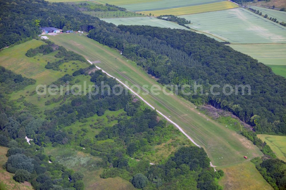 Wesseln from the bird's eye view: Glider airfield Steinberg at Wesseln in Lower Saxony