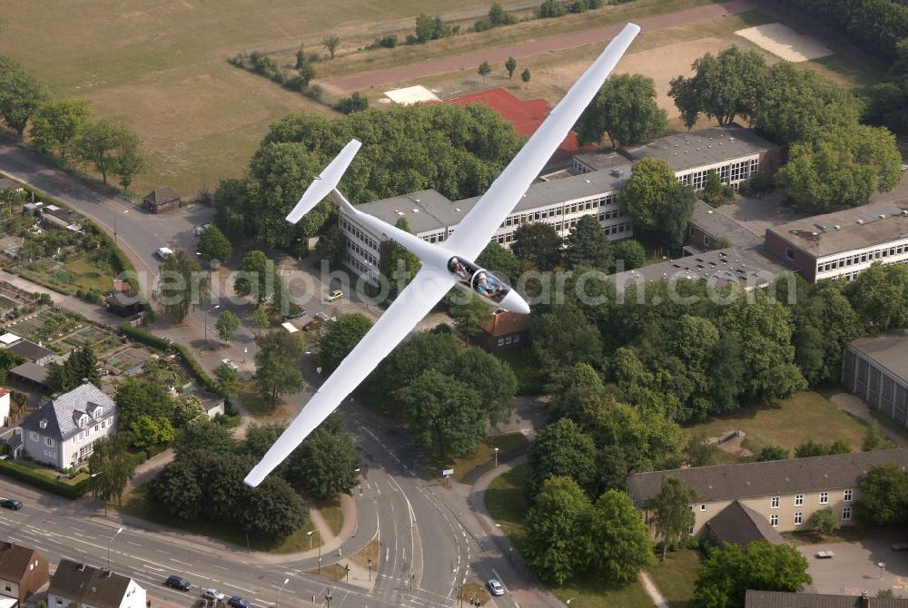 Aerial image Hamm - Ein Doppelsitziges Segelflugzeug ASW21 über der Hammer Innenstadt. A double-seat glider ASW21 on the hammer downtown.