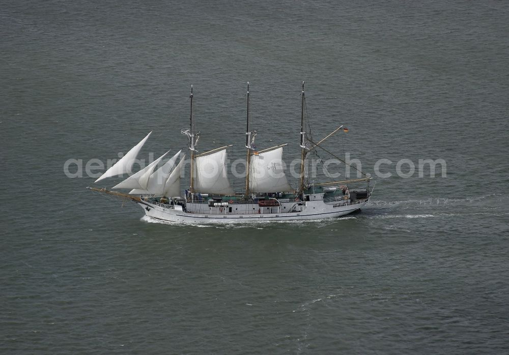 Aerial image Wyk auf Föhr - Sailboat under way in the Wadden Sea Wyk auf Foehr in Schleswig-Holstein