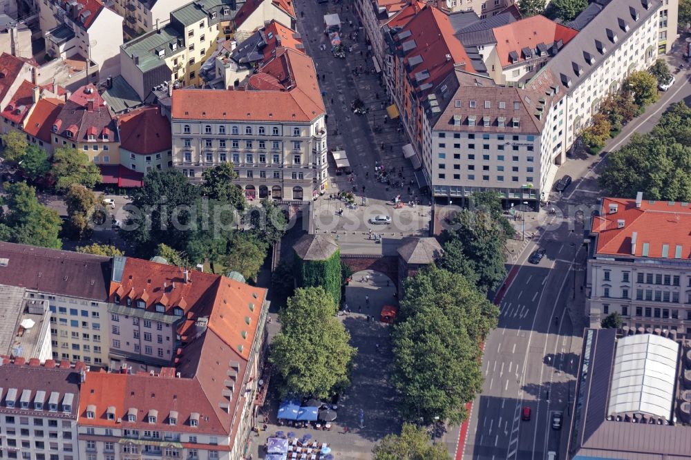 Aerial photograph München - Ensemble space Sendlinger- Tor- Platz in the inner city center in Munich in the state Bavaria