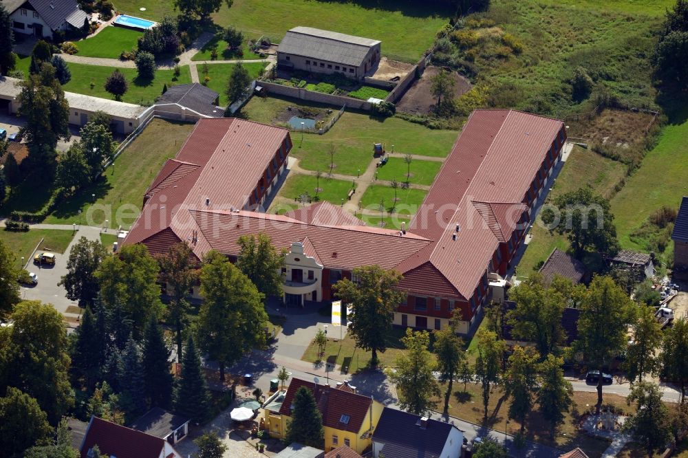 Rangsdorf from the bird's eye view: View of a senior residence in the centre of Rangsdorf in the state Brandenburg. This senior residence affords seniors and people with dementia illness a new home