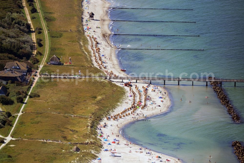 Aerial photograph Wustrow - Serpentine bow on the Baltic coast in Wustrow in Mecklenburg - Western Pomerania