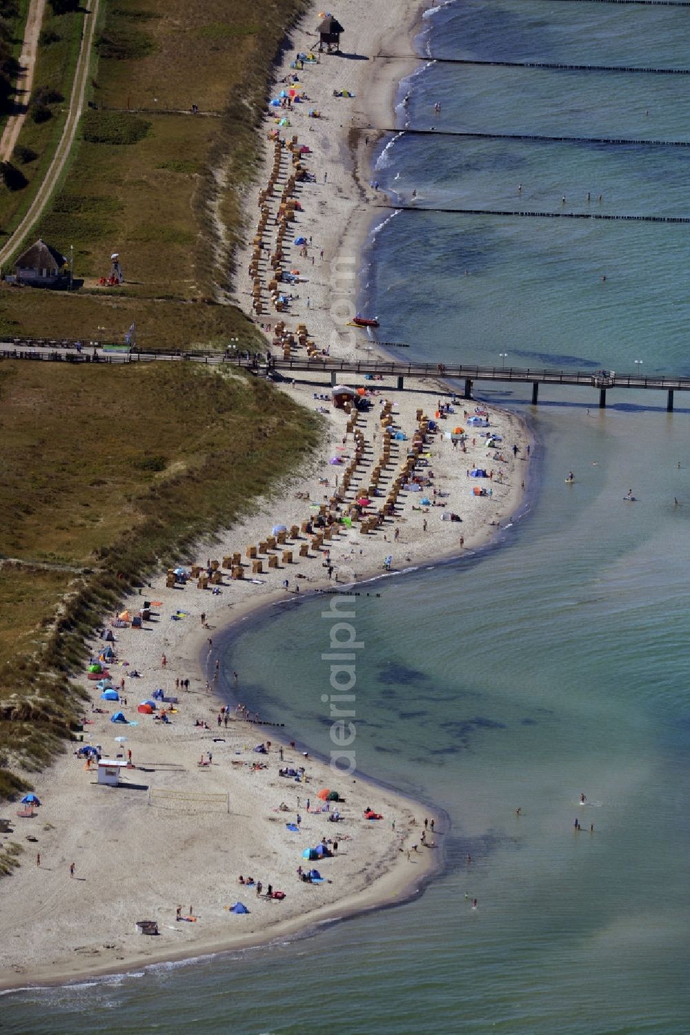 Aerial photograph Wustrow - Serpentine bow on the Baltic coast in Wustrow in Mecklenburg - Western Pomerania