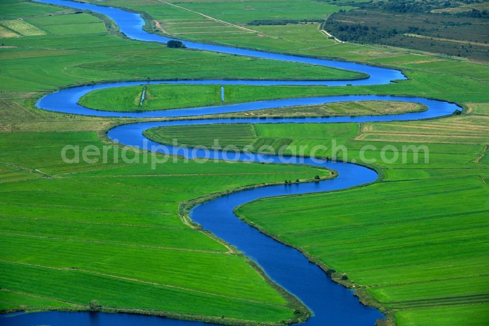 Aerial photograph Meggerdorf - Meandering, serpentine curve of river Alte Sorge in Meggerdorf in the state Schleswig-Holstein, Germany