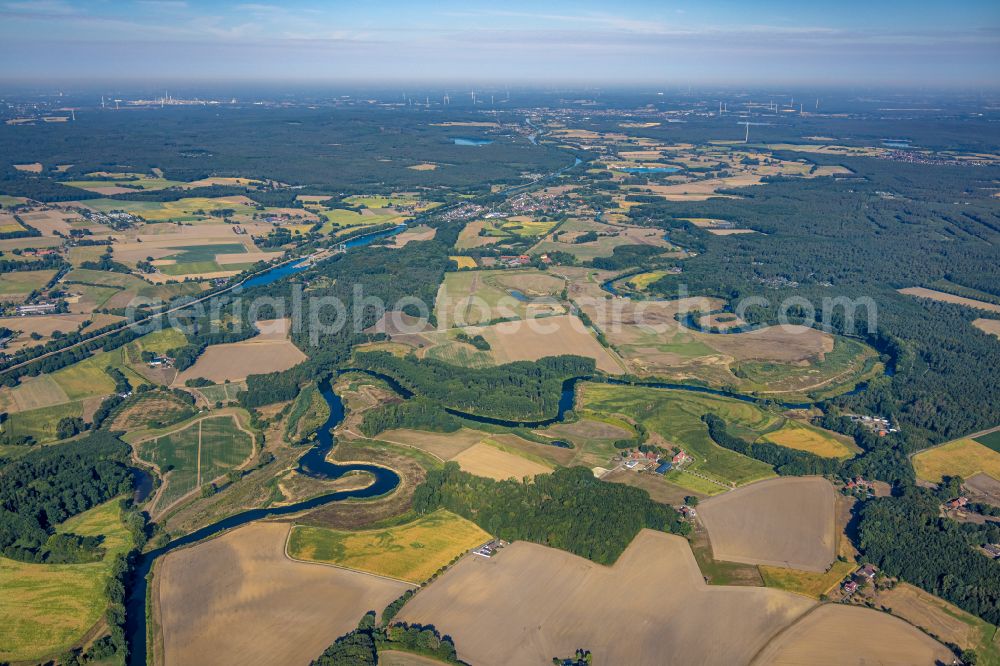 Aerial image Olfen - Meandering, serpentine curve of river of Lippe in Olfen in the state North Rhine-Westphalia, Germany