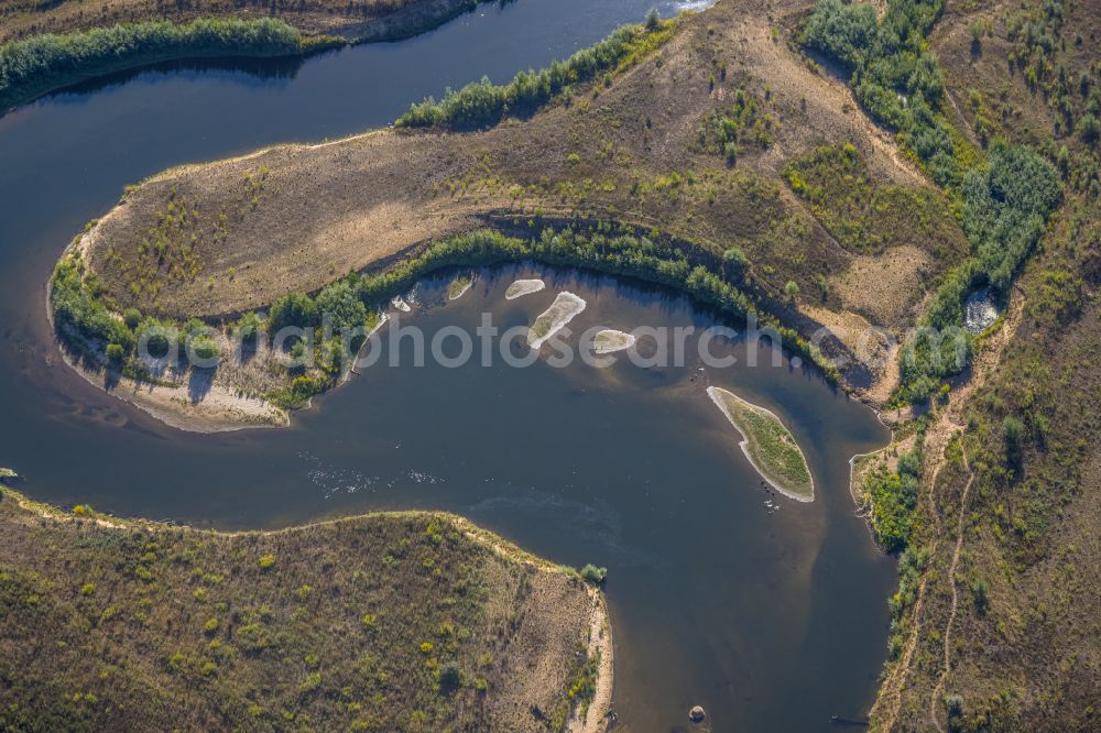 Olfen from the bird's eye view: Meandering, serpentine curve of river of Lippe in Olfen in the state North Rhine-Westphalia, Germany