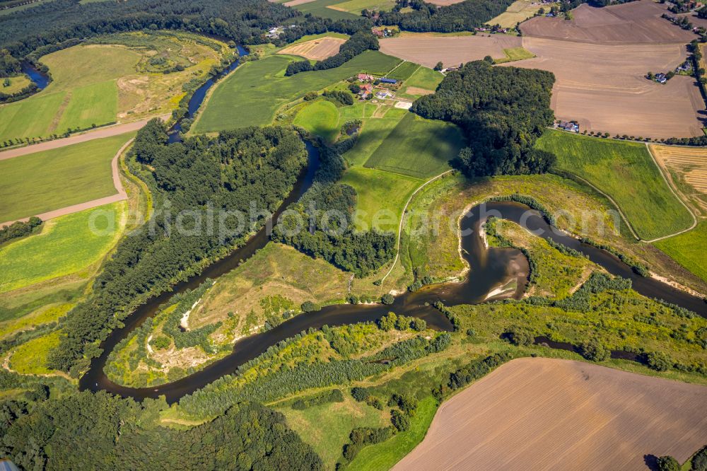 Datteln from the bird's eye view: meandering, serpentine curve of river of Lippe in Olfen in the state North Rhine-Westphalia, Germany