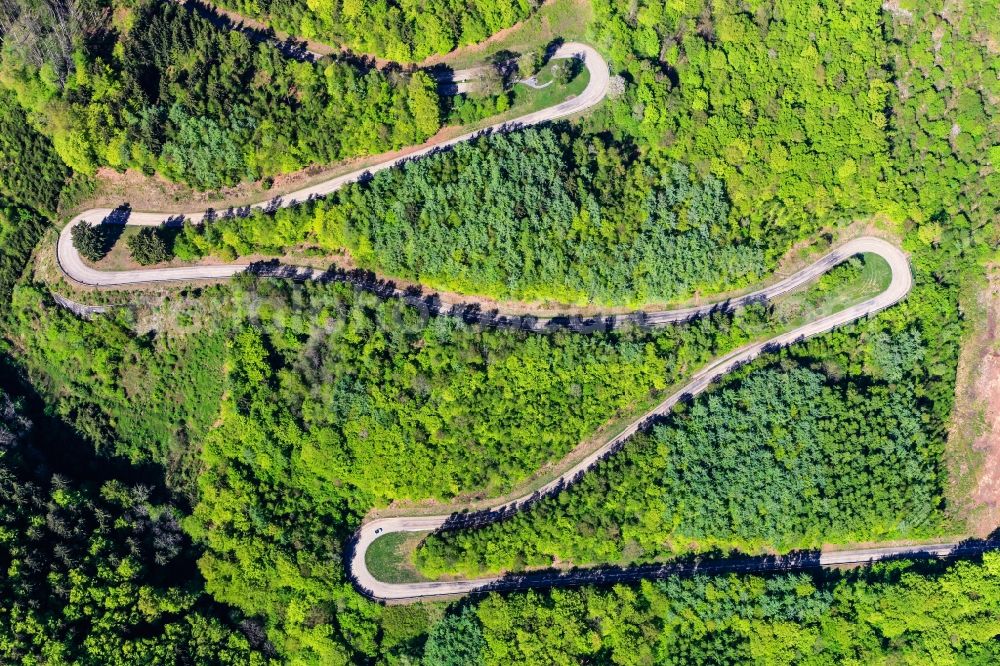 Untergriesbach Jochenstein from above - Serpentine-shaped curve of a road guide in Untergriesbach Jochenstein in the state Bavaria