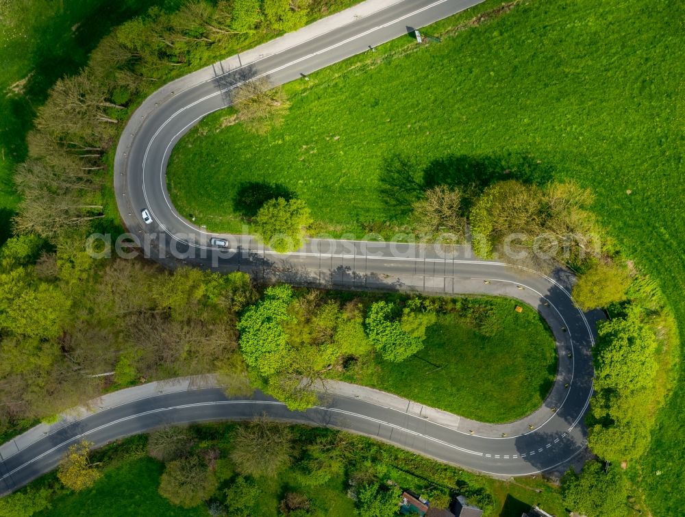 Aerial image Velbert - Serpentine-shaped curve of a road guide in Velbert in the state North Rhine-Westphalia, Germany