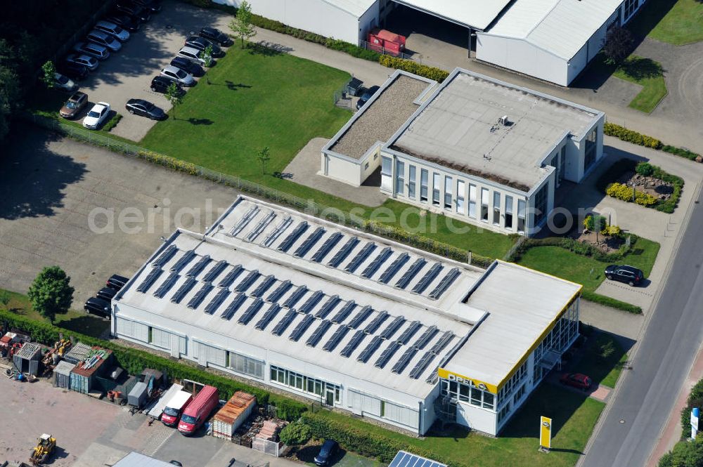 Bergkamen - Rünthe from the bird's eye view: Schulungsgebäude mit Schulungswerkstatt Service Training Opel in Bergkamen in Nordrhein-Westfalen / North Rhine-Westphalia. Ein Projekt der Unternehmensgruppe Markus Gerold.