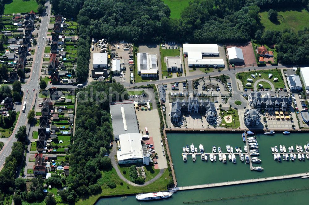 Aerial photograph Bergkamen - Rünthe - Schulungsgebäude mit Schulungswerkstatt Service Training Opel in Bergkamen in Nordrhein-Westfalen / North Rhine-Westphalia. Ein Projekt der Unternehmensgruppe Markus Gerold.