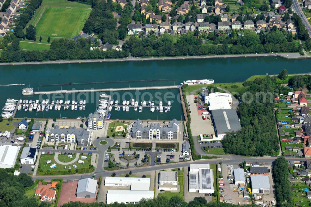 Aerial image Bergkamen - Rünthe - Schulungsgebäude mit Schulungswerkstatt Service Training Opel in Bergkamen in Nordrhein-Westfalen / North Rhine-Westphalia. Ein Projekt der Unternehmensgruppe Markus Gerold.