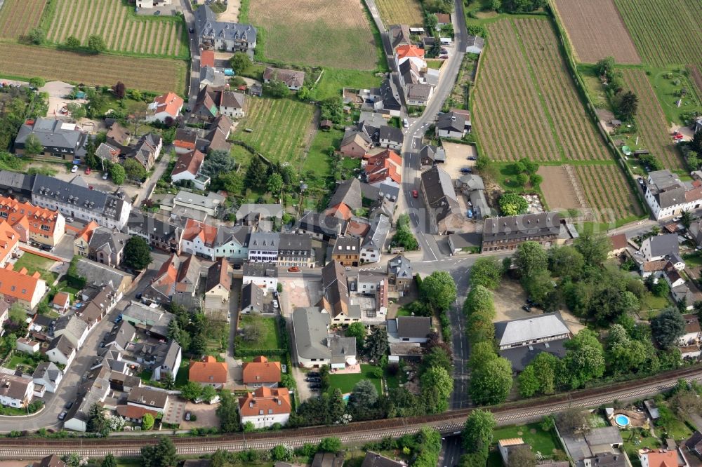 Oestrich-Winkel from the bird's eye view: Settlements on the banks of the Rhine in Oestrich-Winkel in Hesse