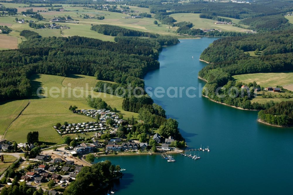 Hückeswagen from the bird's eye view: Settlements on the banks of the river Wupper along the Bevertalsperre in Hueckeswagen in North Rhine-Westphalia