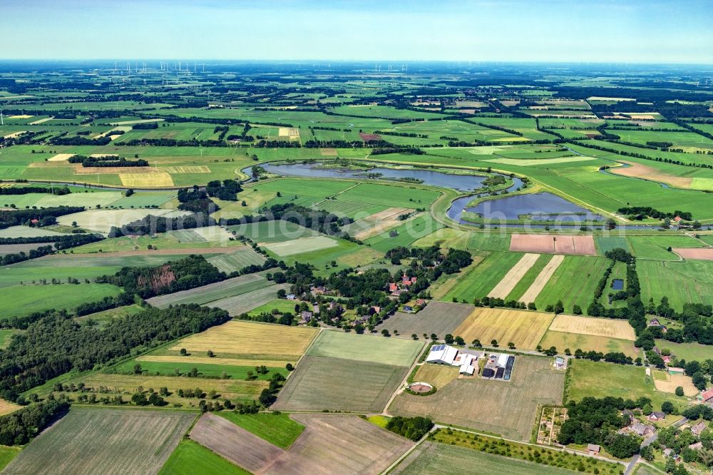 Aerial image Kranenburg - Settlement area and infrastructure Brobergen an der Oste in the district of Stade in Kranenburg in the state Lower Saxony, Germany