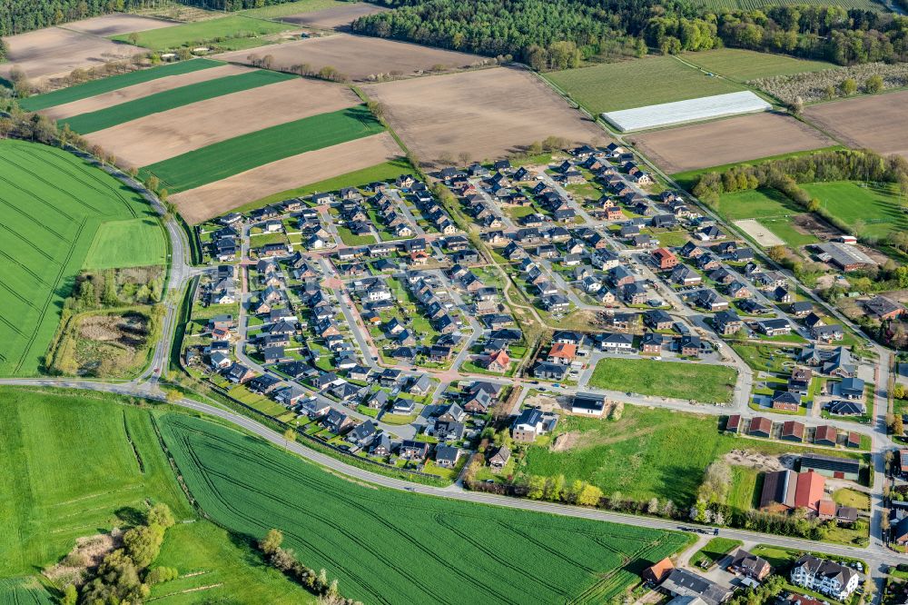 Horneburg from the bird's eye view: Town View of the streets and houses of the residential areas in Horneburg in the state Lower Saxony, Germany