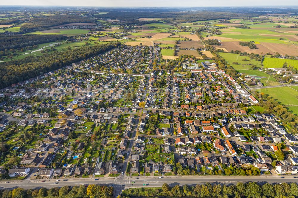 Aerial image Kamp-Lintfort - the district Niersenbruch in Kamp-Lintfort at Ruhrgebiet in the state North Rhine-Westphalia, Germany