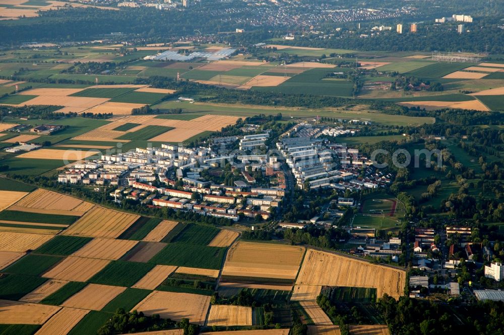 Aerial photograph Kornwestheim - Settlement area in the district Pattonville in Kornwestheim in the state Baden-Wuerttemberg, Germany