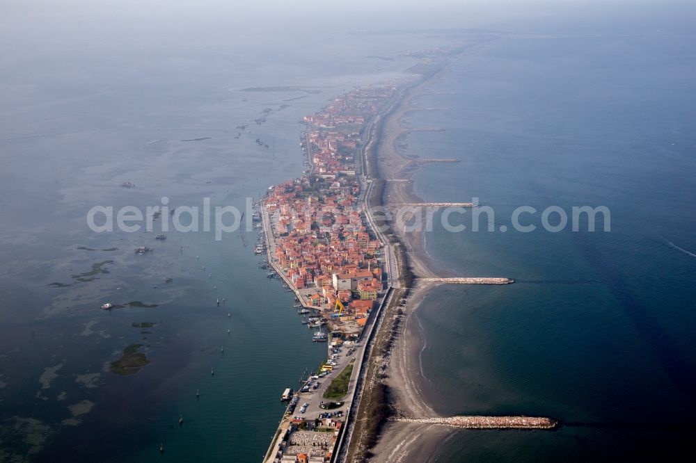 Venedig from the bird's eye view: Settlement area in the district Pellestrina in Venedig in Venetien, Italy