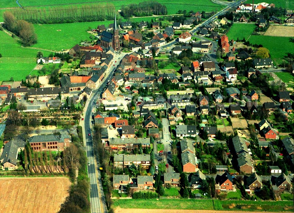 Rheurdt from above - Settlement area in the district Schaephuysen in Rheurdt in the state North Rhine-Westphalia