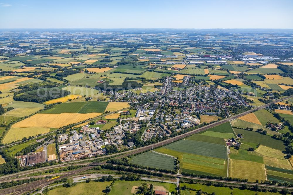 Hamm from the bird's eye view: The district around the Weetfelder Strasse and Wiescherhoefener Strasse in the district Selmigerheide in Hamm in the state North Rhine-Westphalia, Germany