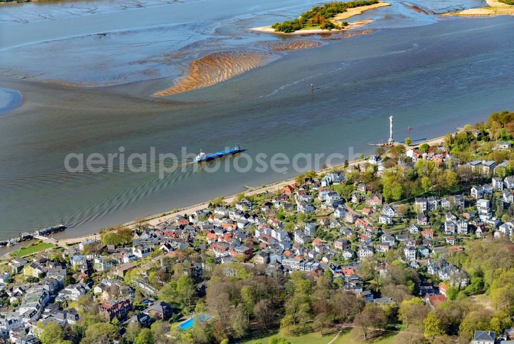 Aerial photograph Hamburg - The district on the banks of the Elbe in the district Blankenese in Hamburg, Germany