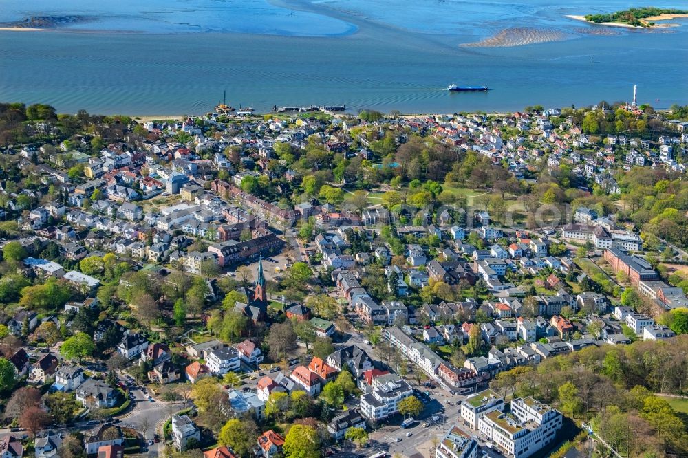 Aerial image Hamburg - The district on the banks of the Elbe in the district Blankenese in Hamburg, Germany