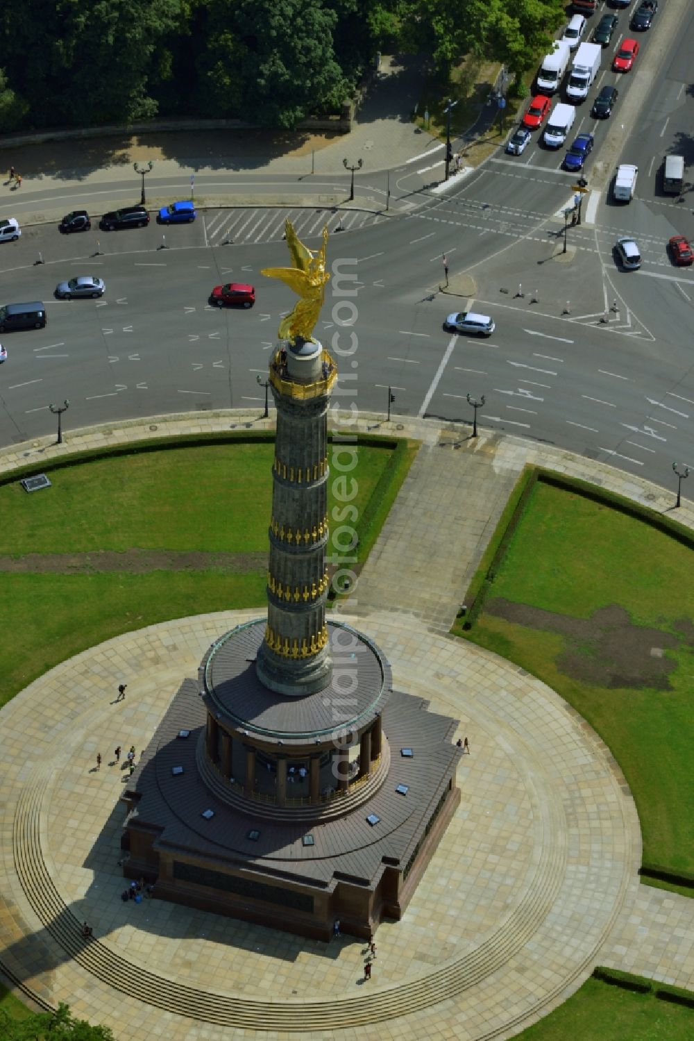 Berlin from the bird's eye view: The Siegessaeule at Grosser Stern in the middle of the Tiergarten in Berlin, was built from 1864 to 1873 as a national monument to the unification wars, designed by Heinrich Strack