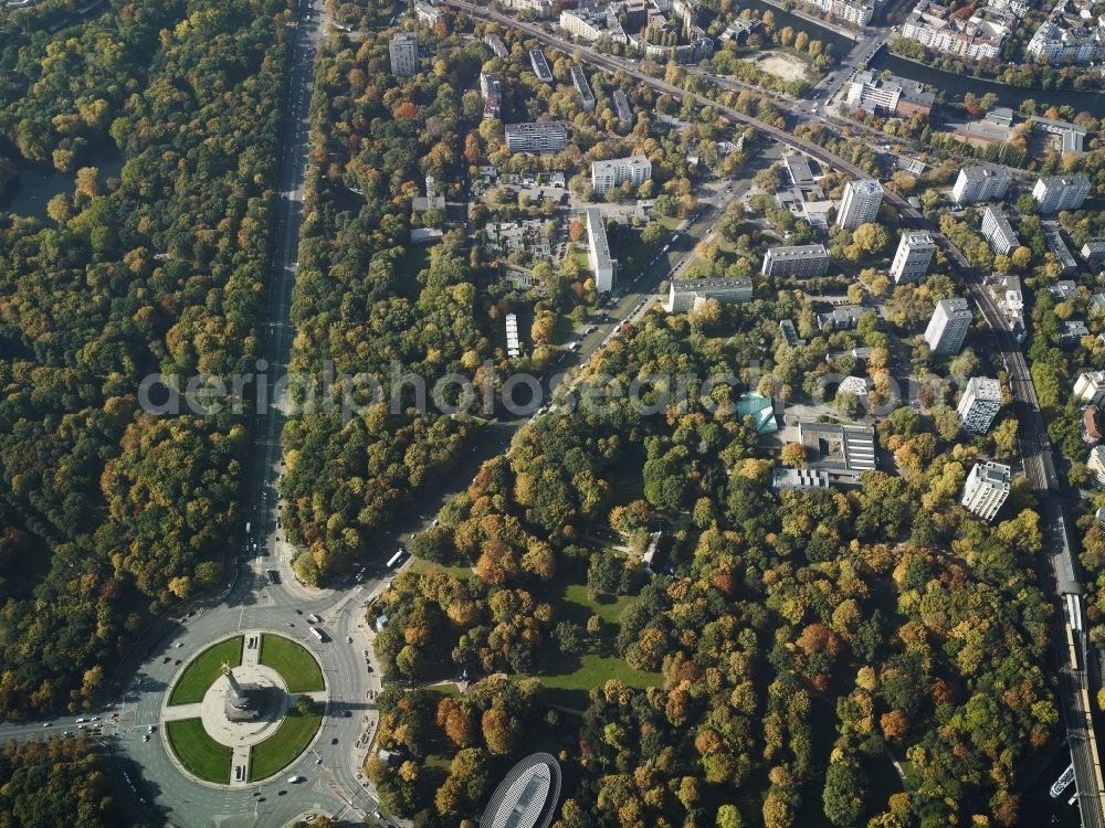 Aerial photograph Berlin - The Siegessaeule at Grosser Stern in the middle of the Tiergarten in Berlin, was built from 1864 to 1873 as a national monument to the unification wars, designed by Heinrich Strack. Also on display is the Bundespraesidialamt and the street of the 17th June