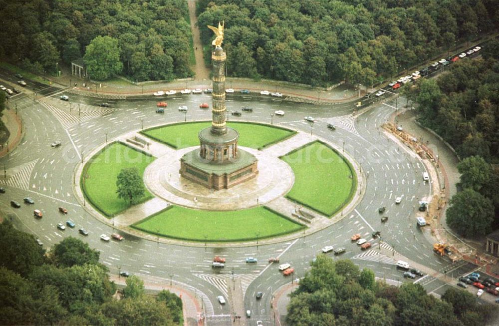 Siegessäule im Tiergarten from above - 05.03.1993 Siegessäule im Tiergarten