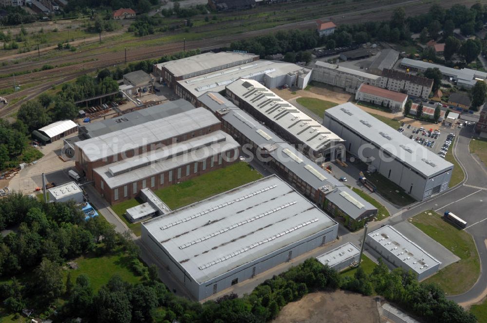 Görlitz from above - Blick auf den Siemens Standort Görlitz, das Siemens Kompetenzzentrum für Turbosätze und Kompressoren. Produktionsschwerpunkt ist die Fertigung von Industriedampfturbinen. Kontakt: Siemens AG, Lutherstr. 51, 02826 Görlitz, Tel. +49(0)3581 680, Fax +49(0)3581 681320, Postadresse: Postfach 300954, 02814 Görlitz.